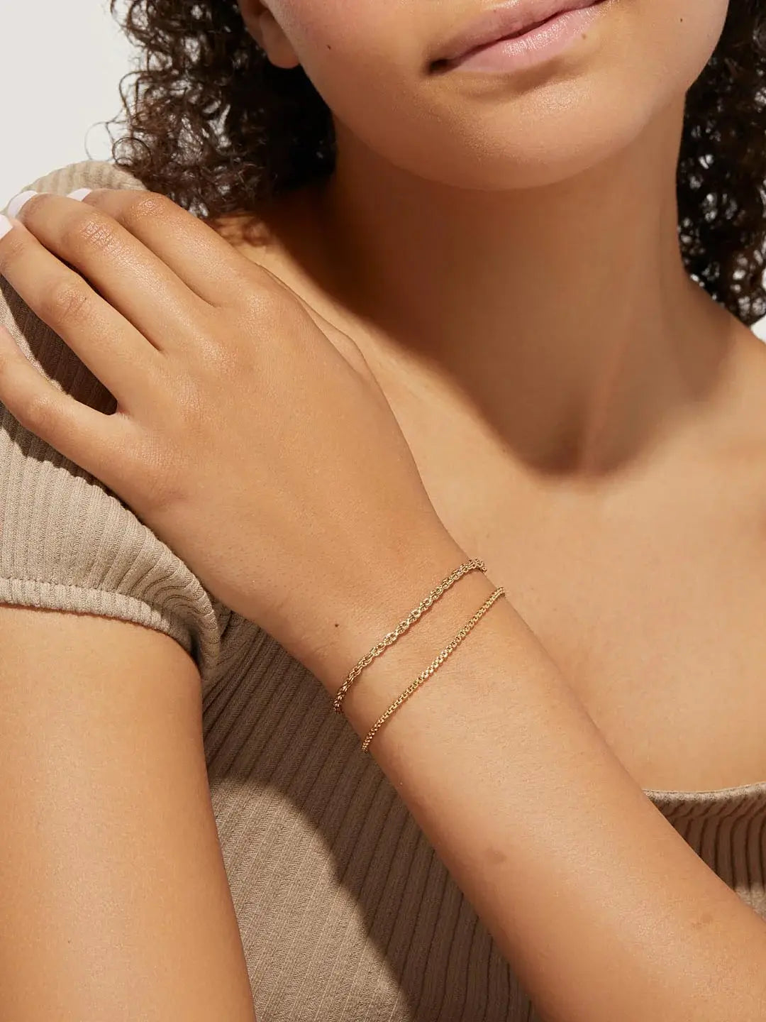 Elegantes Gold-Gliederarmband-Set